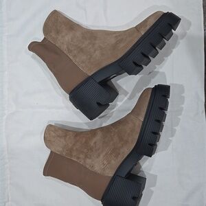 STUART WEITZMAN Women’s 5050 Soho Booties – Brown Suede Chelsea Heel 7.5C